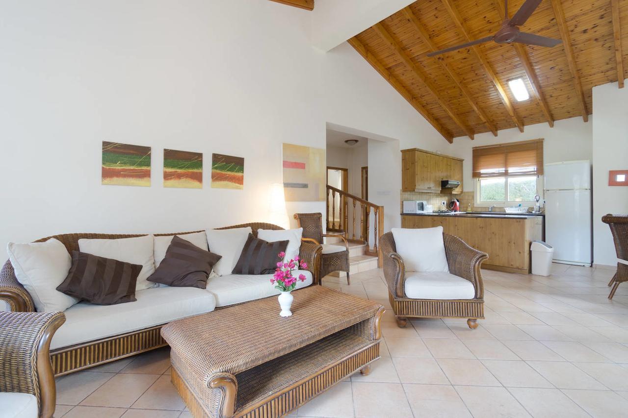 Amoroza Villa Pissouri Luaran gambar
